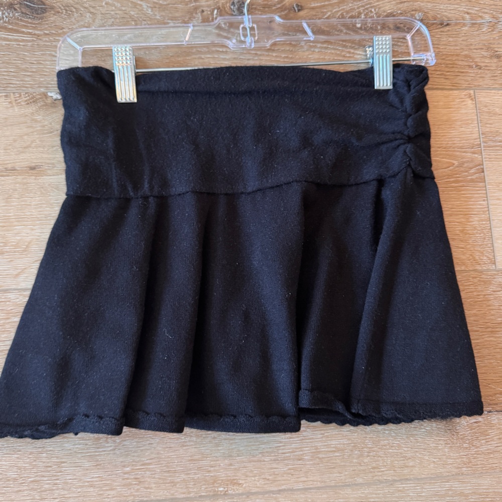 GUIZIO Ruched Heart Scallop Skirt - Picture 4 of 5